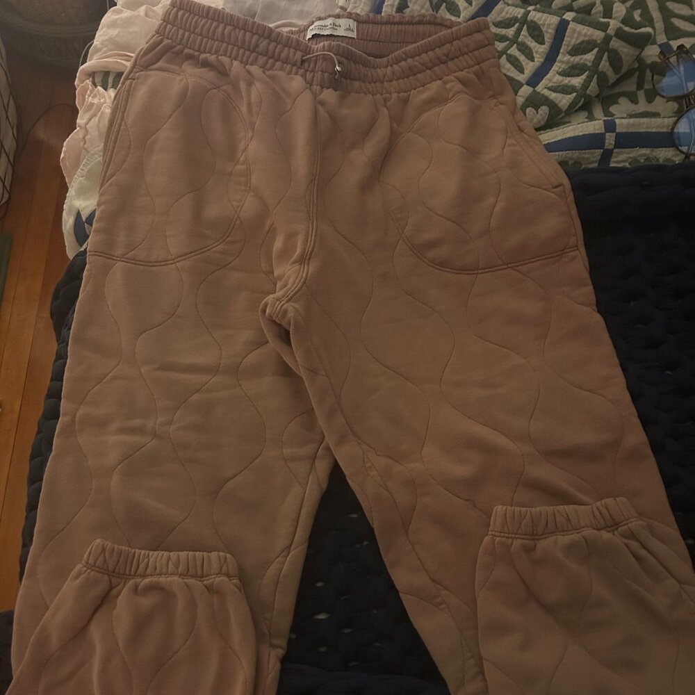 Abercrombie & Fitch Quilted Sunday Sweatpants